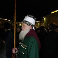 Президент Чечни Рамзан  Кадыров, духовенство республики и прихожане во время празднования Мавлид-ан-Набий