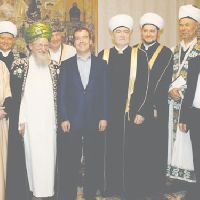 Президент РФ Дмитрий Медведев с мусульманским духовенством. Уфа , 19 ноября 2011 г.