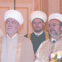 Председатель СМР Равиль Гайнутдин (слева)  и глава Управления по делам религии Турции Мехмет Гермез  