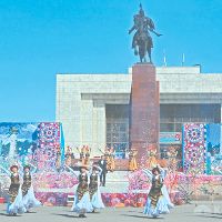 Кыргызстан проводит праздничные мероприятия