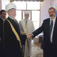 Муфтий шейх Равиль Гайнутдин провел переговоры с лидером Меджлиса крымских татар Рефатом Чубаровым