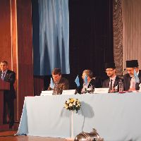 Президент Республики Татарстан Р. Минниханов выступает на Курултае крымскотатарского народа